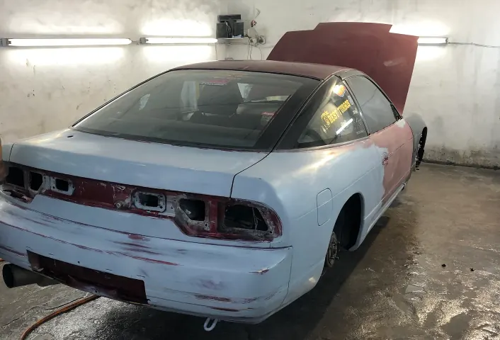 Vehicle bodywork damage before repair